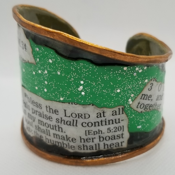 Psalms 34 Cuff - Picture 15 of 15